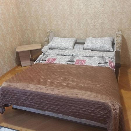 Smart Yellow Apartment-15 Хв Від Жд Вокзалу Lviv Buitenkant foto